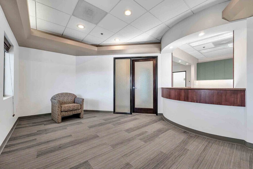 More Photos Of 1755 Erringer St, Simi Valley Medical For Lease