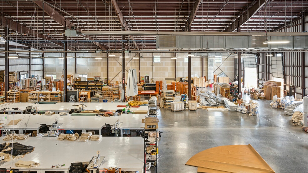 More Photos Of 1227 Mayfly Dr, Montrose Manufacturing For Sale