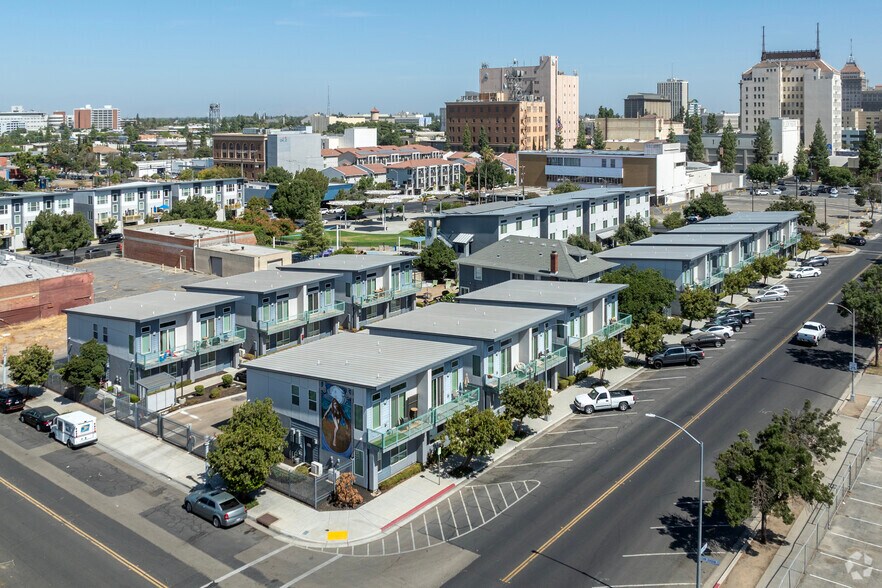 More Photos Of 1636 Broadway St, Fresno Apartments For Sale