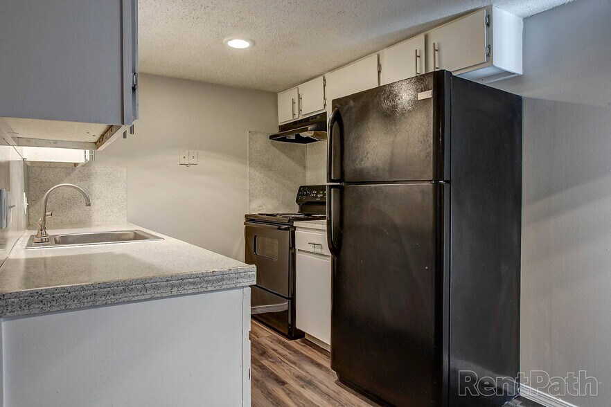 More Photos Of 3218 S 93rd East Ave, Tulsa Apartments For Sale