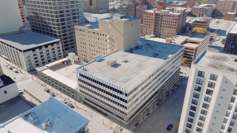 More Photos Of 811 Main St, Kansas City Office For Sale