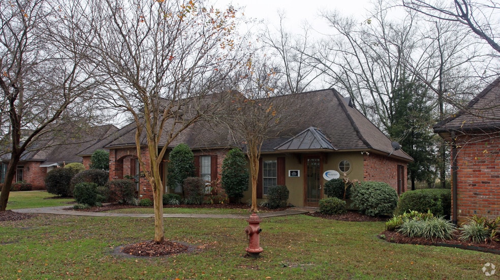 More Photos Of 1250 SW Railroad Ave, Hammond Office For Lease