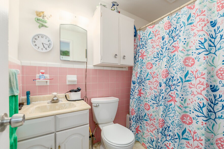 More Photos Of 101 SW Ocean Blvd, Stuart Warehouse For Sale