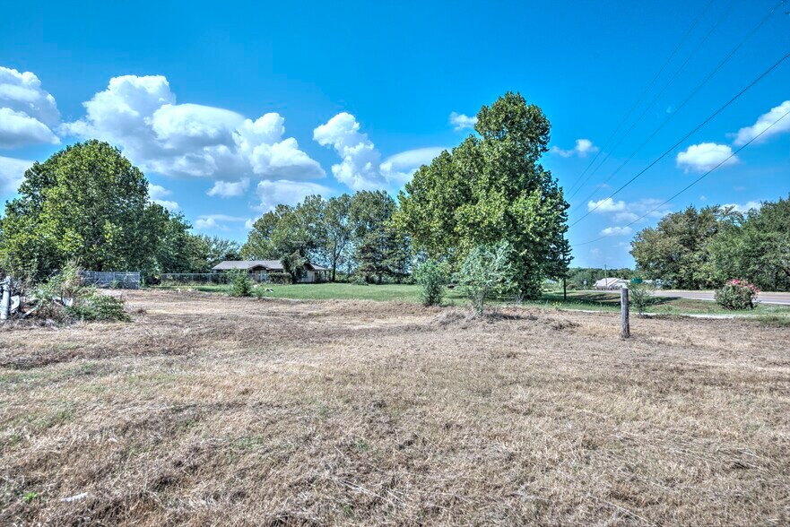More Photos Of Oklahoma 39 Hwy @ Oklahoma 24, Purcell Land For Sale