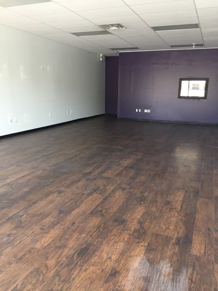 More Photos Of 5023 Crawfordville Rd, Tallahassee General Retail For Lease