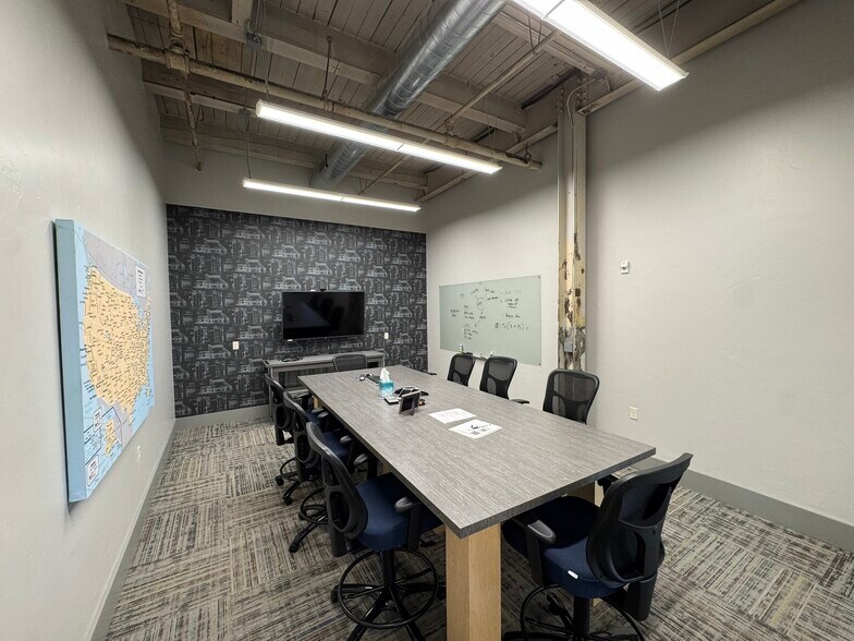 More Photos Of 24 S Brooke St, Fond Du Lac Office For Sale