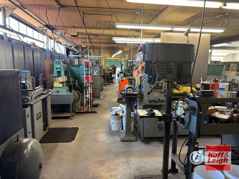 More Photos Of 3620 S Huron St, Englewood Industrial For Sale