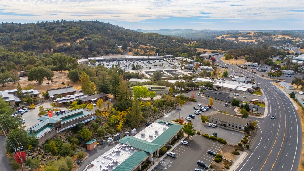 More Photos Of 13951 Mono Way, Sonora Office For Lease