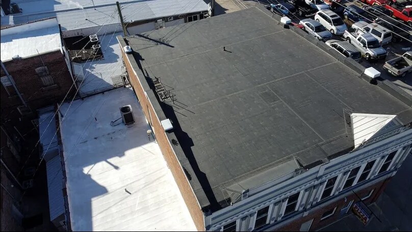 More Photos Of 111 W Adams St, Pittsfield Bar For Sale