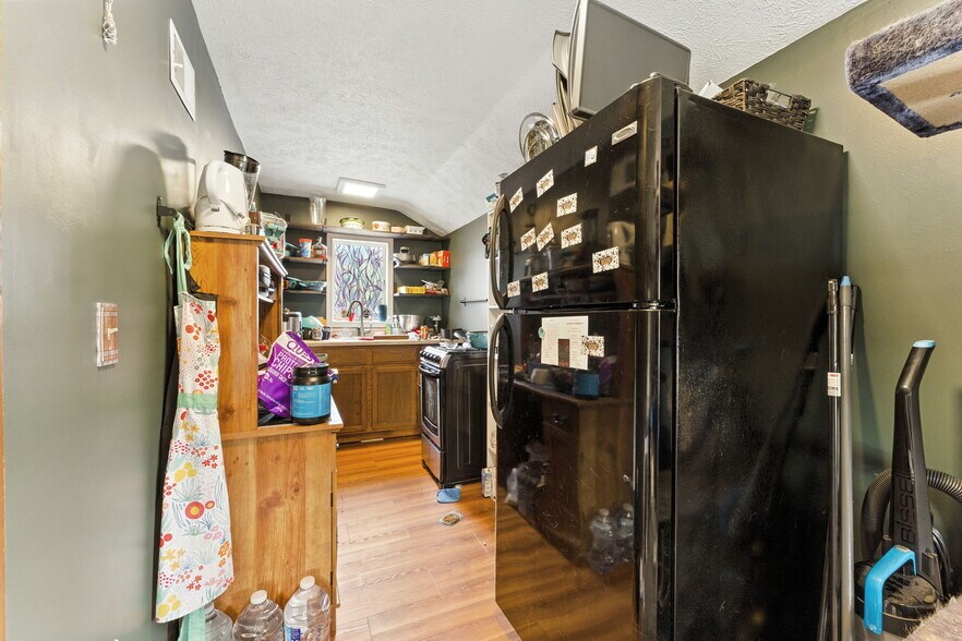 More Photos Of 502 W State St, Hastings Freestanding For Sale