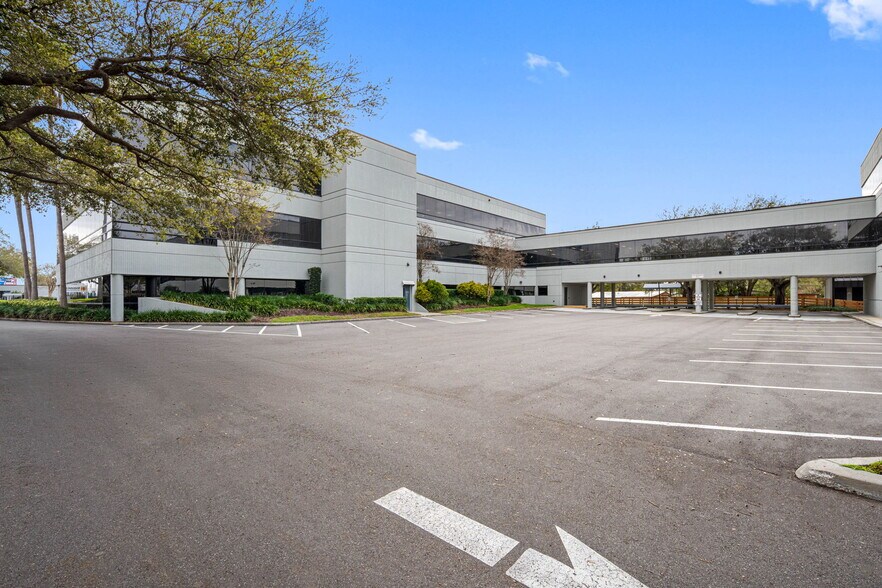 More Photos Of 6801 E Hillsborough Ave, Tampa Office Residential For Sale
