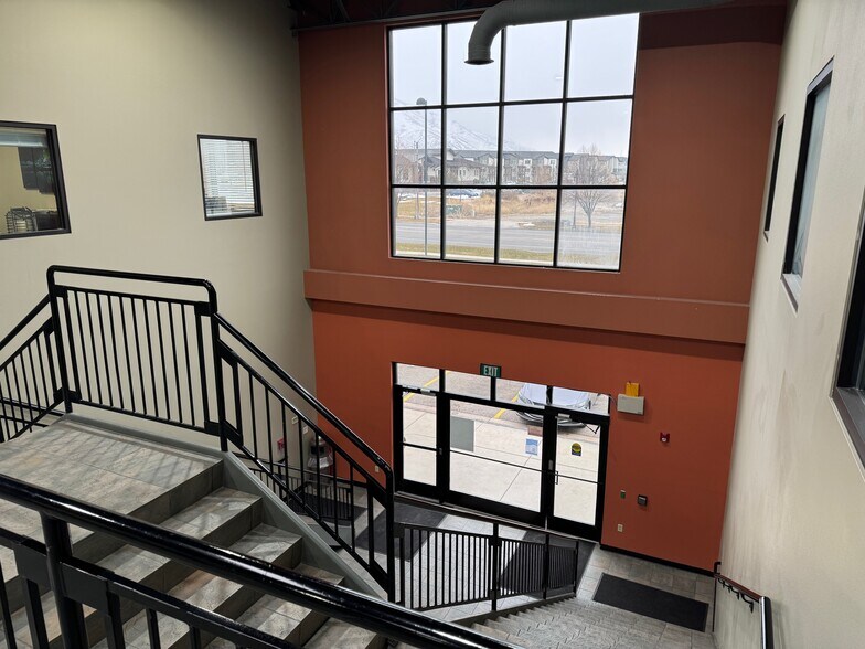 More Photos Of 517 W 100 N, Providence Loft Creative Space For Sale