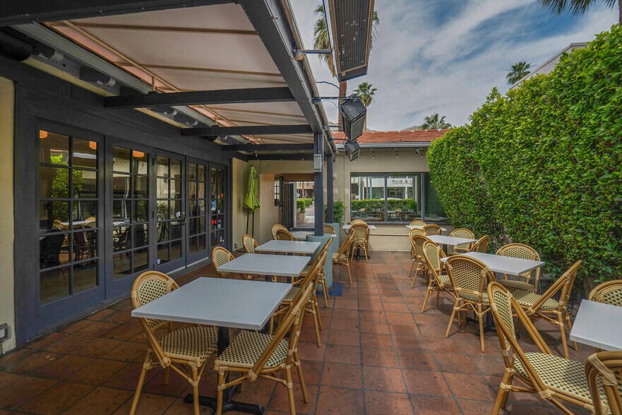 More Photos Of 664-668 N Palm Canyon Dr, Palm Springs Office For Sale