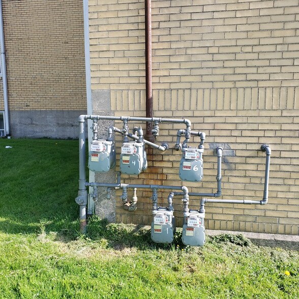 More Photos Of 138 Clay Ave, Templeton Apartments For Sale