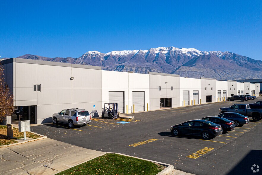 More Photos Of 122 N 1800 W, Lindon Warehouse For Lease