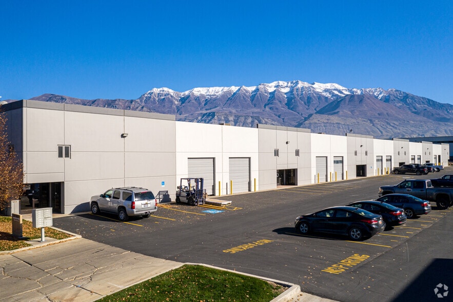 More Photos Of 122 N 1800 W, Lindon Warehouse For Lease