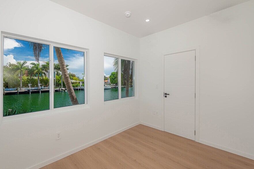 More Photos Of 1975-1985 Calais Dr, Miami Beach Apartments For Sale