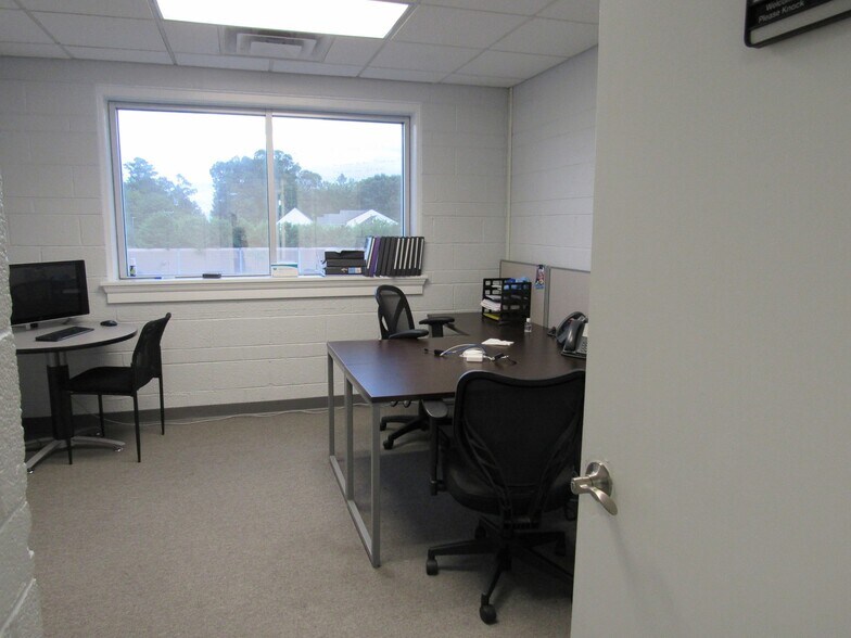 More Photos Of 1201 Old Francis Rd, Glen Allen Office For Lease