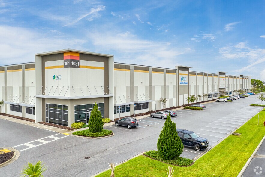 Primary Photo Of 1030 Crews Commerce Pky, Orlando Unknown For Lease