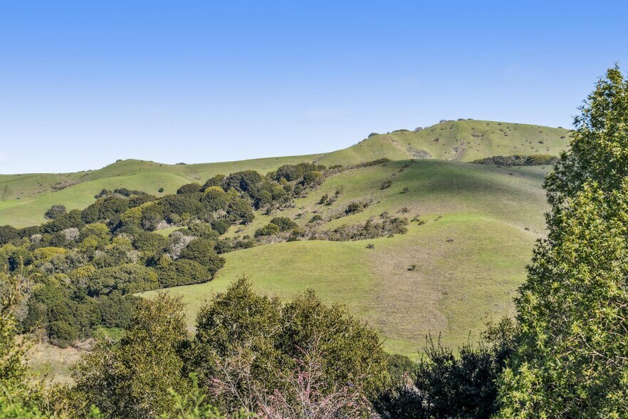 More Photos Of 0 Fairview Rd, Richmond Land For Sale