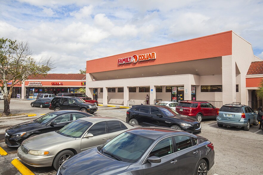 More Photos Of 4433-4523 N Pine Hills Rd, Orlando Unknown For Lease