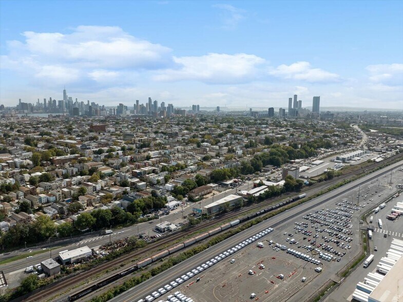 More Photos Of 746-748 Tonnele Ave, Jersey City Storefront Retail Office For Lease