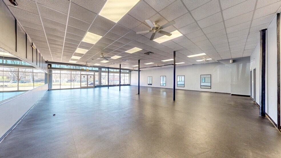 More Photos Of 1077 S Main St, Milan Storefront Retail Office For Sale