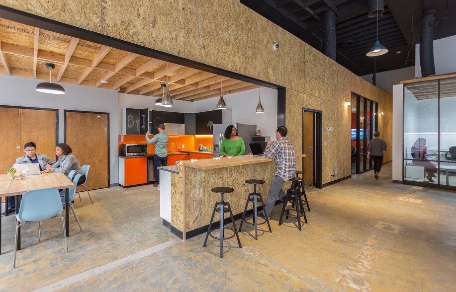 More Photos Of 351-359 15th St, Oakland Loft Creative Space For Lease