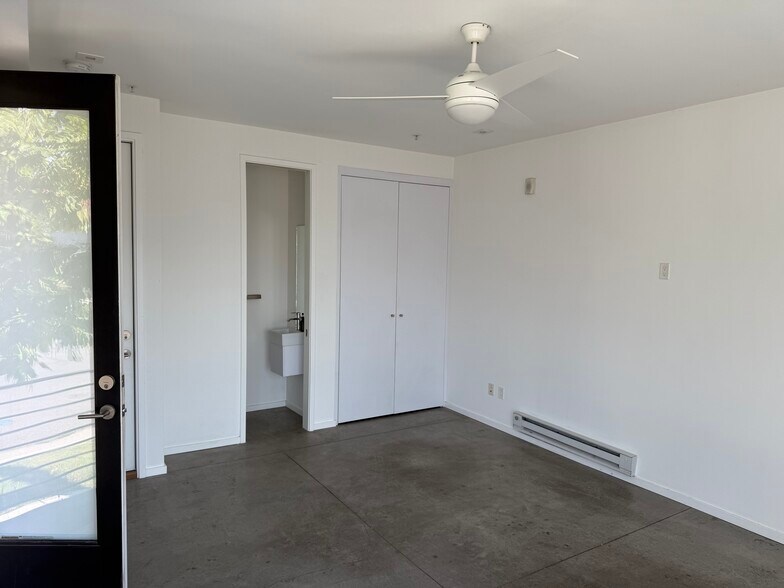 More Photos Of 2190 S Delaware St, Denver Office For Lease