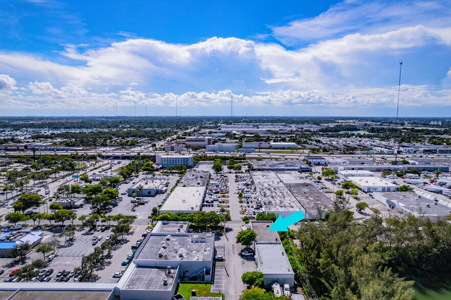 More Photos Of 1020 NW 1st Ct, Hallandale Beach Warehouse For Lease