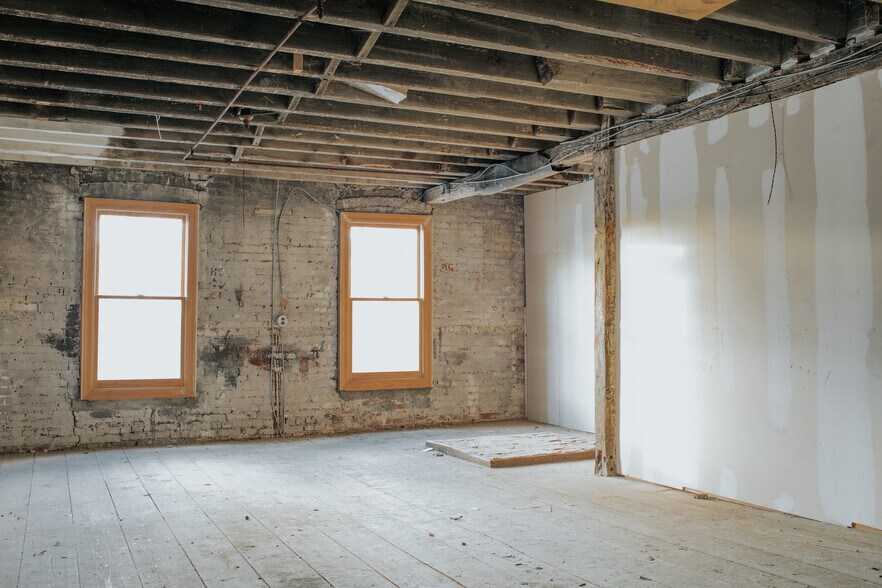 More Photos Of 32 Chambers St, Newburgh Light Manufacturing For Sale