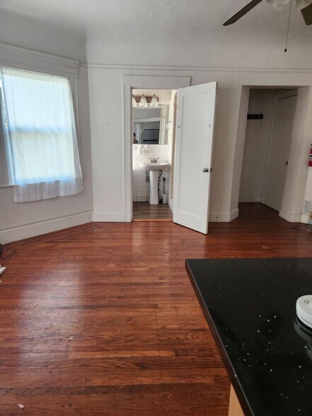 More Photos Of 3227-3231 Telegraph Ave, Oakland Apartments For Sale
