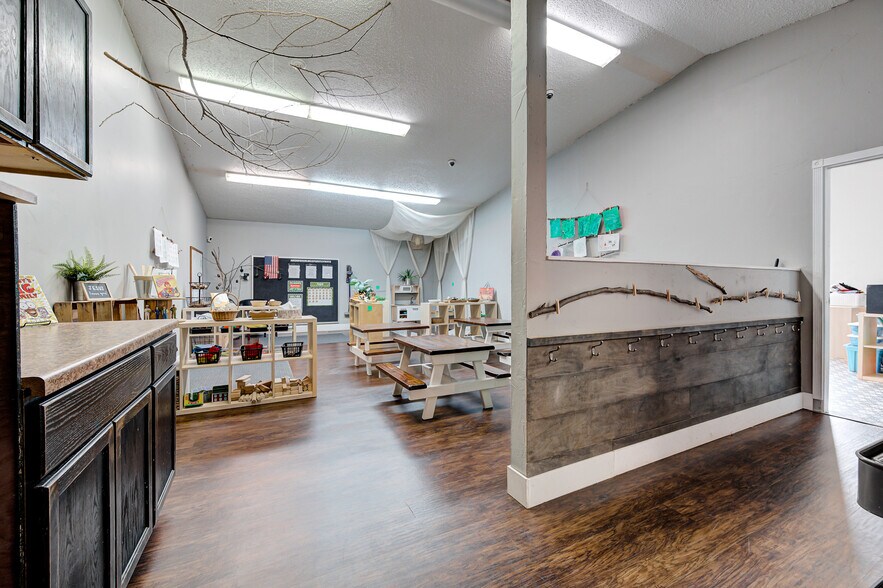 More Photos Of 11801 Southwood Dr, Oklahoma City Daycare Center For Sale