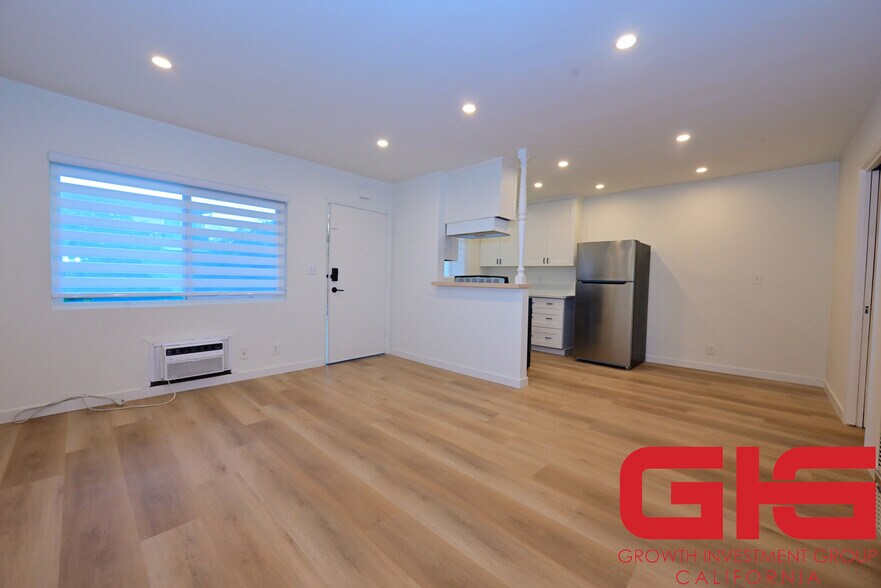 More Photos Of 833 W Duarte Rd, Arcadia Apartments For Sale