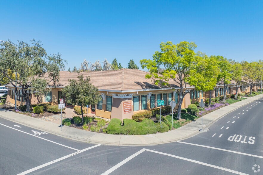 More Photos Of 1181 Central Blvd, Brentwood Medical For Lease