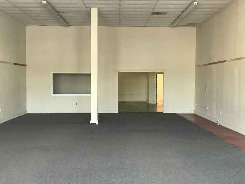 More Photos Of 2111 Saint Andrew St, Tarboro Unknown For Lease