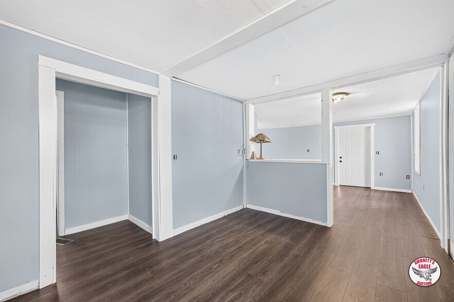More Photos Of 2969 Moodyville Rd, Byrdstown General Retail For Sale
