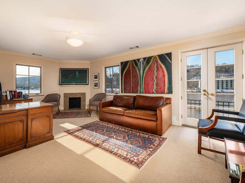 More Photos Of 1526 Kanawha Blvd E, Charleston Office Residential For Sale