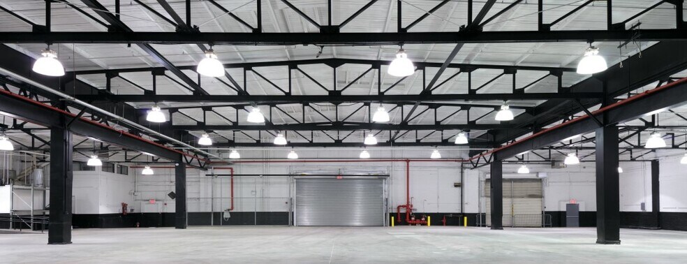 More Photos Of 25 Franklin St, Brooklyn Light Manufacturing For Lease
