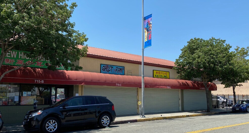 More Photos Of 715 New High St, Los Angeles General Retail For Lease