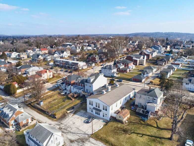 More Photos Of 918 Maple St, Conshohocken Office For Lease