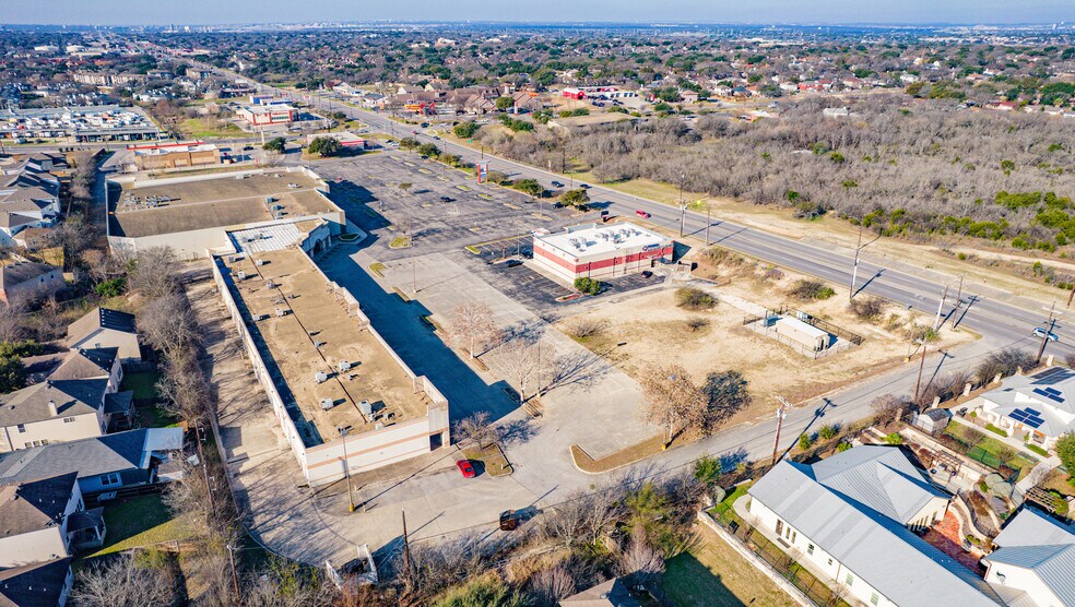 More Photos Of 15150 Nacogdoches Rd, San Antonio Freestanding For Sale