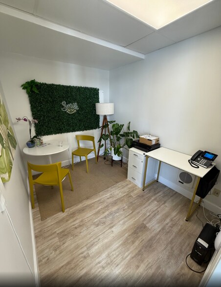 More Photos Of 5685-5693 La Jolla Blvd, La Jolla Apartments For Lease