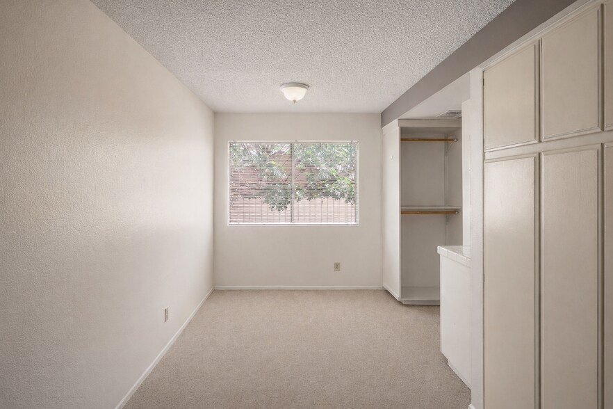 More Photos Of 104 N Atlantic Blvd, Alhambra Apartments For Sale