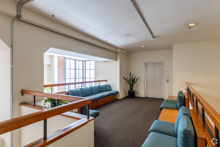 More Photos Of 550 15th St, San Francisco Office For Lease