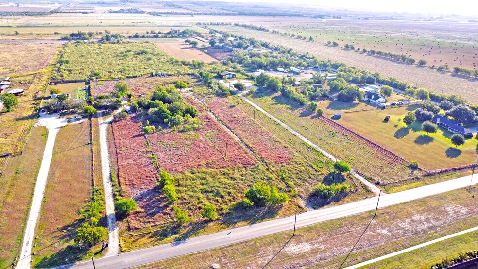 More Photos Of 1239 Barbarosa Rd & 1255 Saur Ln, New Braunfels Land For Sale