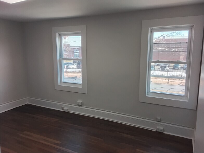 More Photos Of 152 Mountain Ave, Springfield Office For Lease