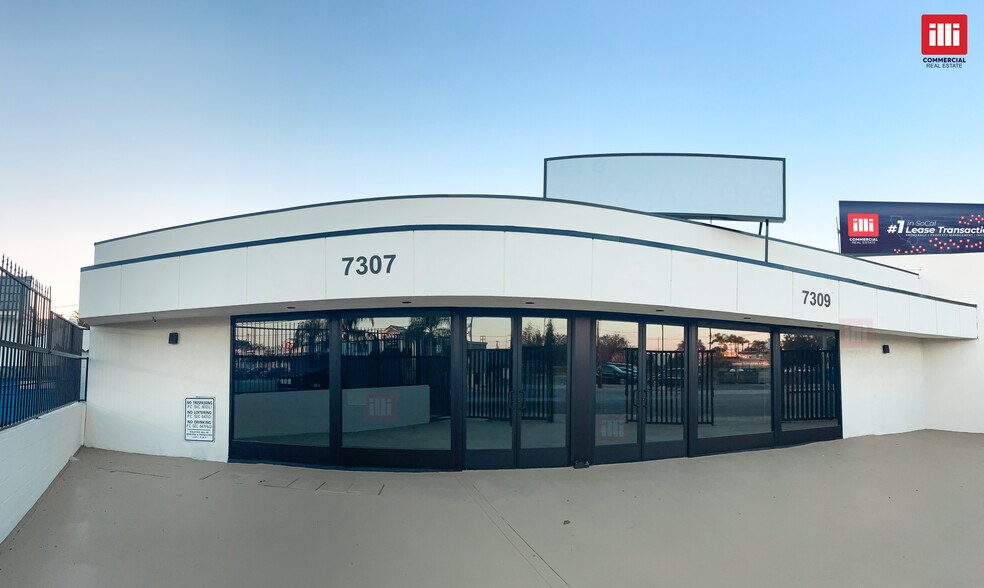 More Photos Of 7307-7309 Canoga Ave, Canoga Park Restaurant For Lease