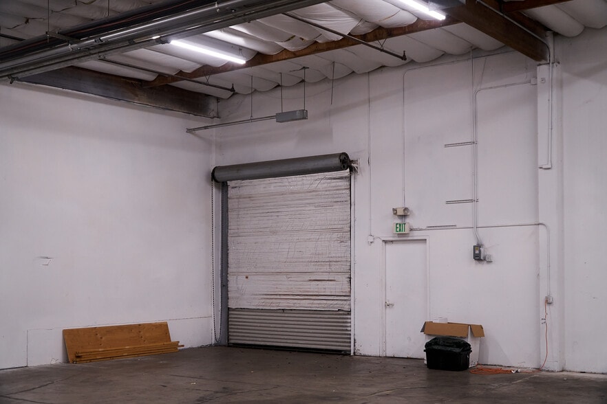 More Photos Of 3033-3095 Richmond Pky, Richmond Unknown For Lease