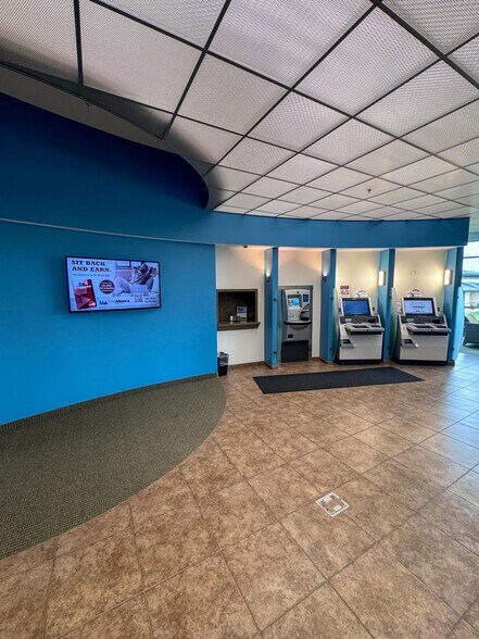 More Photos Of 1011 Tompkins Dr NE, Byron Office For Lease